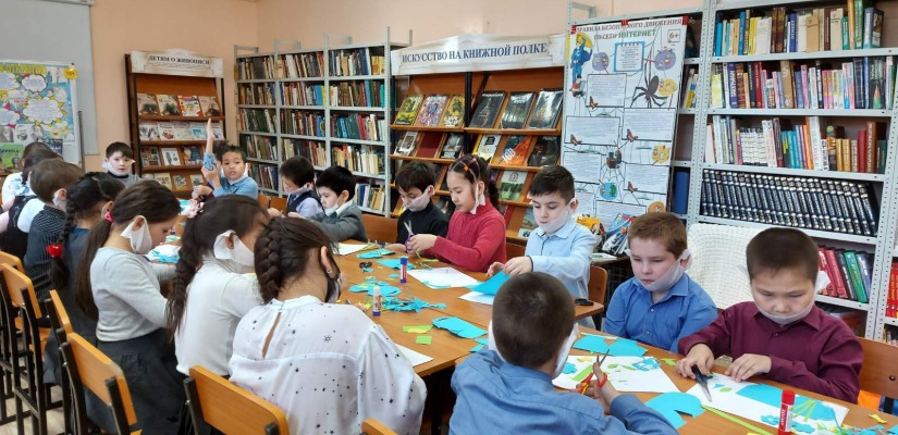 Международный женский день в Хакасской республиканской детской библиотеке
