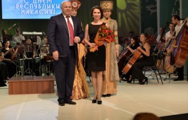 Автор первого хакасского балета Наталья Апуневич стала заслуженным деятелем культуры Республики Хакасия