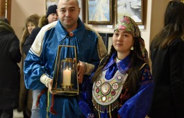 Хакасия встречает лампаду с огнем Всероссийского семейного очага – символа Года семьи в России