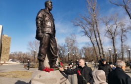 В столице Хакасии увековечили память выдающегося ученого-археолога Леонида Кызласова