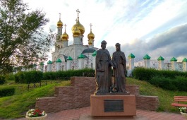 Культурные выходные в литературно-музыкальной гостиной «День любви по-русски»