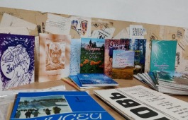 Дар от сердца: Лариса Катаева пополнила фонды детской библиотеки