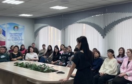 В «Хакасской республиканской национальной детской школы искусств» прошло общее родительское собрание
