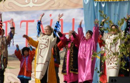Лучшее представление по мотивам сказаний Кадышева на празднике «Уртун Тойы» подготовил Оржоникидзевский и Таштыпский районы