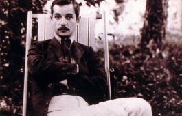 Книжная выставка, посвященная 135-летию со дня рождения Саши Чёрного, открылась в главной библиотеке Хакасии