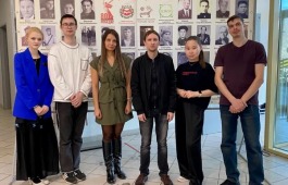 Сотрудники и учащиеся Школы креативных индустрий присоединились к акции «Подвиги отцов — крылья сыновей»