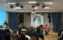 Театр Лермонтова проводит литературно-театральные уроки в школах