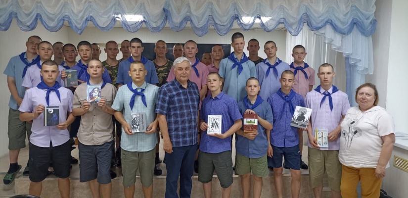 Дом литераторов Хакасии провёл творческую встречу в Абаканском специальном учебно-воспитательном учреждении