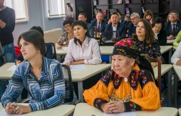 Республиканский диктант на хакасском языке «Тӧреен тiлiм – хакас тiлiм! = Я люблю родной язык!»