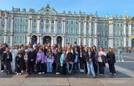 Вернулась группа учащихся и преподавателей «Моя Россия – град Петров»