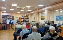 Пронзительные строки Есенина прозвучали в Хакасской библиотеке для слепых
