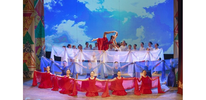 В Центре имени Кадышева состоялся праздничный концерт ко Дню народного единства