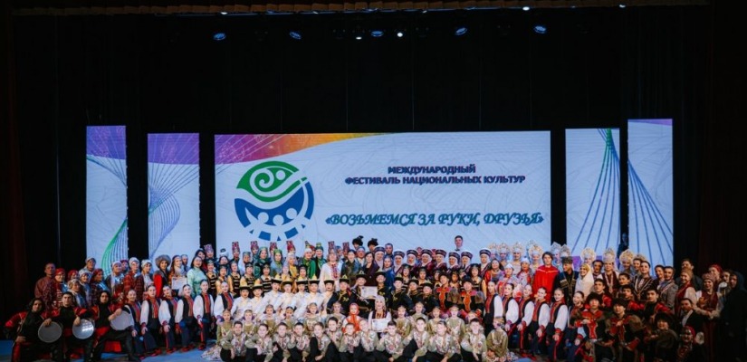 Танцевальная студия «Ынархас» стала участником Гала-концерта международного фестиваля национальных культур в Ханты-Мансийске