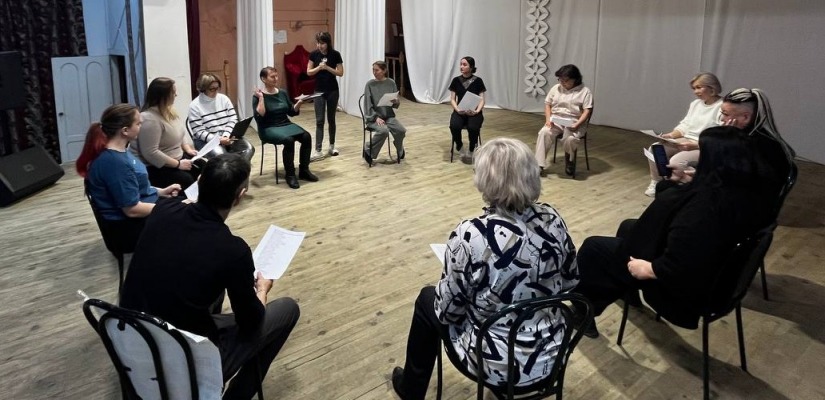Руководители театральных коллективов Хакасии освоили основы сценической речи на семинаре в Центре Кадышева