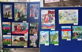 Выставка рисунков «В единстве - наша сила»