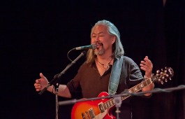 «Путь кочевника»: народный артист Тывы Альберт Кувезин приглашает на свой юбилей!