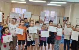 Сотрудники Хакасской библиотеки для слепых провели мероприятие для детей с нарушениями зрения, посвященное Дню матери