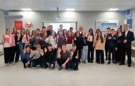 Молодёжь Хакасии приняла участие в акции «Стоп ВИЧ» во Всемирный день борьбы со СПИДом