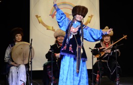 Ансамбль «Айланыс» театра «Читiген» представит жителям Хакасии программу о национальном костюме