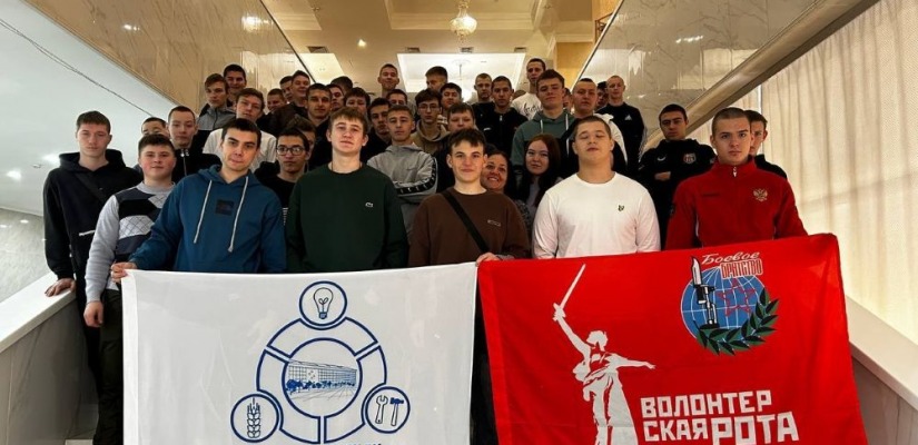 Театр Топанова показал молодежи республики спектакль «Рядовые» в рамках программы Пушкинская карта