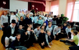 Традиции доброты: благотворительные представления театра «Читiген»