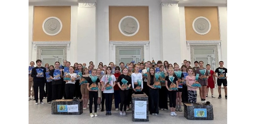 Дети из Червонопартизанского Дворца культуры поблагодарили друзей из Хакасии за сладкие подарки