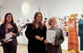 В Национальном музее открылась выставка «Нить времени: Мода Хакасии в лицах»