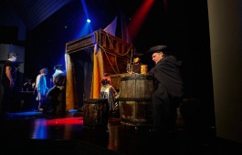 В театре кукол «Сказка» готовятся к премьере спектакля «Остров сокровищ»