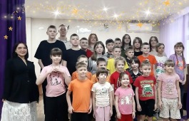 Акция добра для детей Черногорского реабилитационного центра завершилась вручением подарков и развлекательной программой