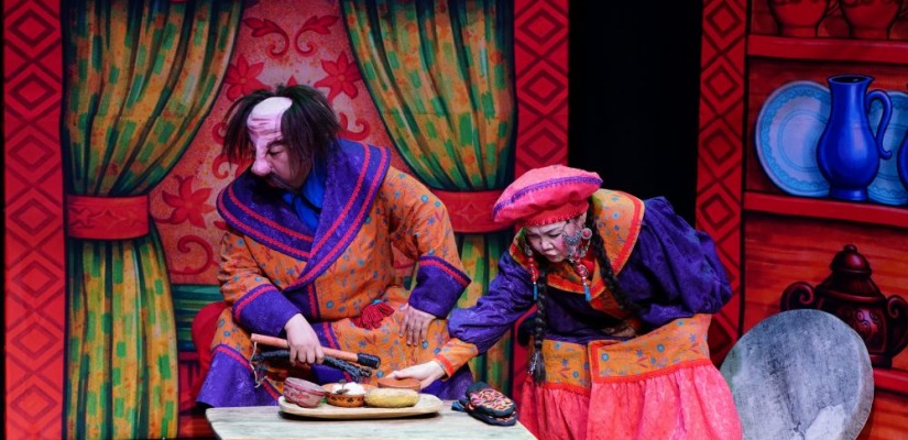 В театре «Читiген» с успехом прошла премьера сказки «Золотой чатхан»