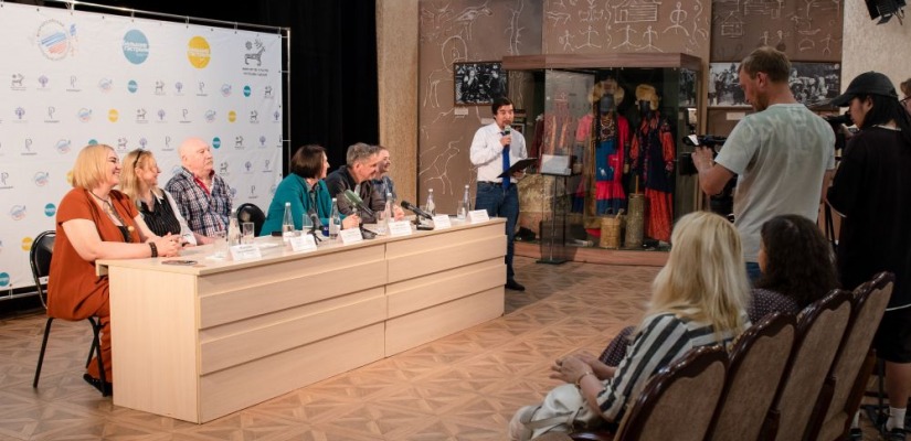 В Русском театре Лермонтова прошла пресс-конференция, посвящённая «Большим гастролям» МХАТа имени М. Горького