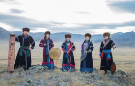 Ко Дню России в селе Верх-Аскиз Аскизского района состоит концерт ансамбля «Айланыс»