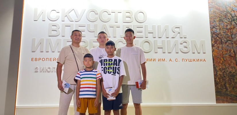Семья ветерана СВО показала, как провести выходной с пользой по «Пушкинской карте»