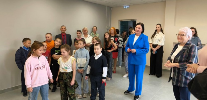 Национальный проект «Семья»: в Пригорске открыли обновленную библиотеку