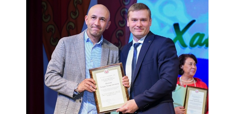 Главный режиссер Хакасского театра имени А.М. Топанова Тимур Казнов удостоен Благодарности Главы Республики Хакасия