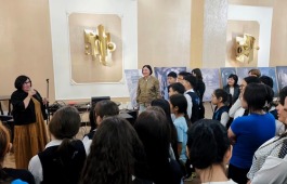 В театре имени Лермонтова открылась выставка «Петербург Ирины Бирули»