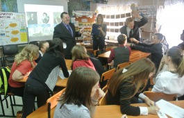 В Хакасской республиканской детской библиотеке прошел квест, посвященный Конституции РФ