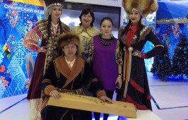 В Хакасию вернулись артисты театра моды «Алтыр»