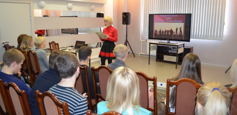 В Главной библиотеке Хакасии открылся лингвистический киноклуб «Cinema»