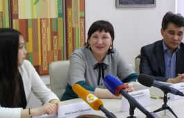Скрипач Анастасия Субракова рассказала о творчестве и учебе в Швейцарии в пресс-центре Министерства культуры Хакасии