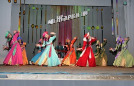 Ансамбль песни и танца «Жарки» приглашает на сольный концерт