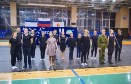 Школьники Хакасии отметили День Победы в Крыму