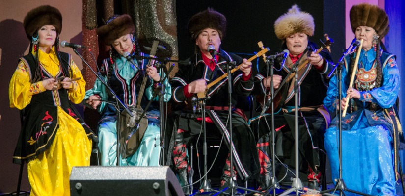 Ансамбль «Айланыс» хакасского театра «Читiген» выступит на главном алтайском празднике