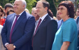 Министр культуры России Владимир Мединский побывал на открытии Всероссийского фестиваля сувенирной продукции в Хакасии