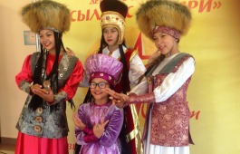 Солистки образцовой студии «Час Ханат» стали победителями Межрегионального конкурса в Тыве
