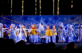 На Первомайской площади состоялось открытие главной елки Хакасии
