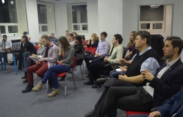 Участники клуба читающих предпринимателей Хакасии обсудили возможности продвижения бизнеса в интернете