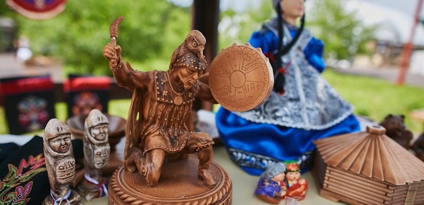 Хакасские мастера готовят уникальные сувениры к VII Международному культурно-туристскому форуму