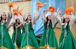 Ансамбль песни и танца «Жарки» приглашает жителей Хакасии на концерт