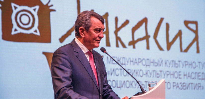 Почетные гости VII Международного форума поздравили участников с открытием пленарного заседания